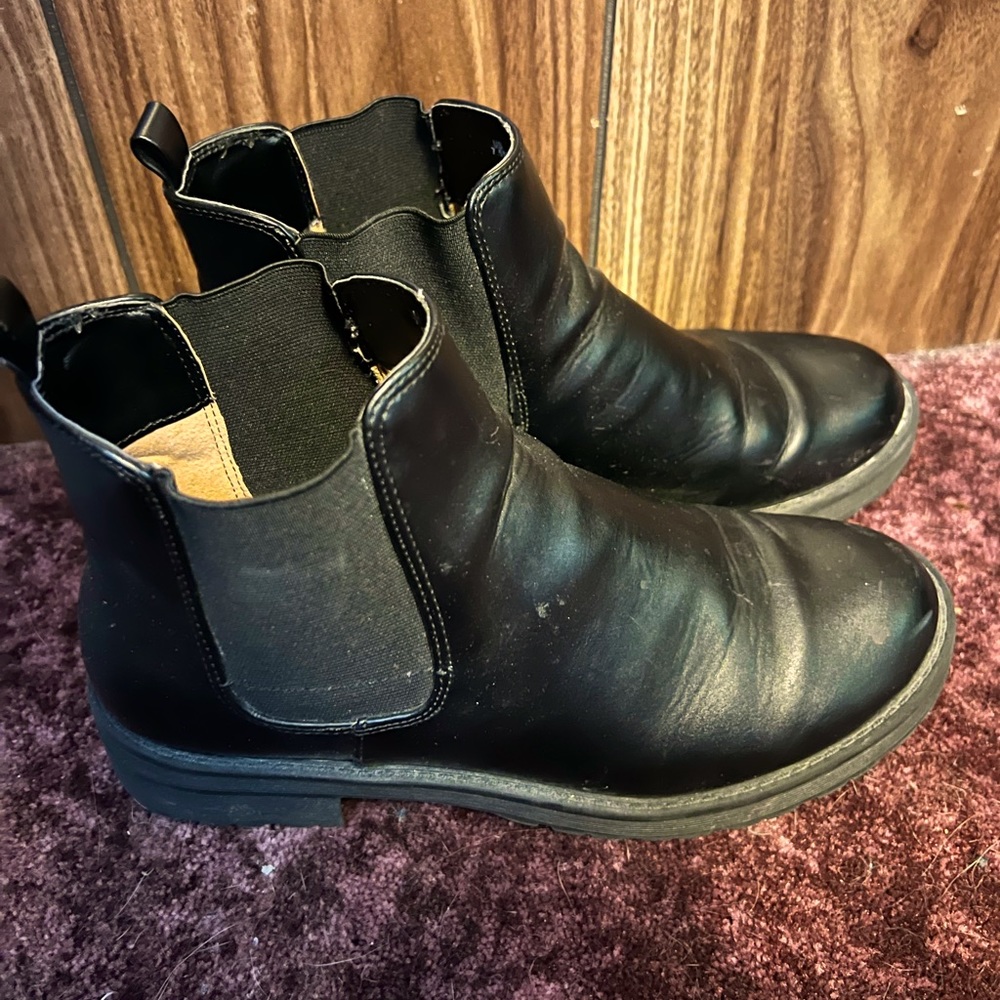 Fergie Combat Boot - Pull On